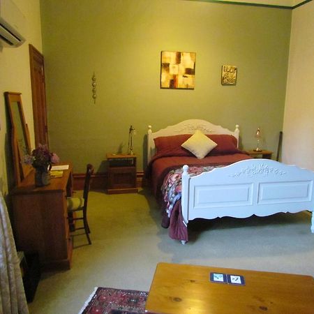 Ugbrooke Country Estate Hotel Lower Dashwood Ngoại thất bức ảnh