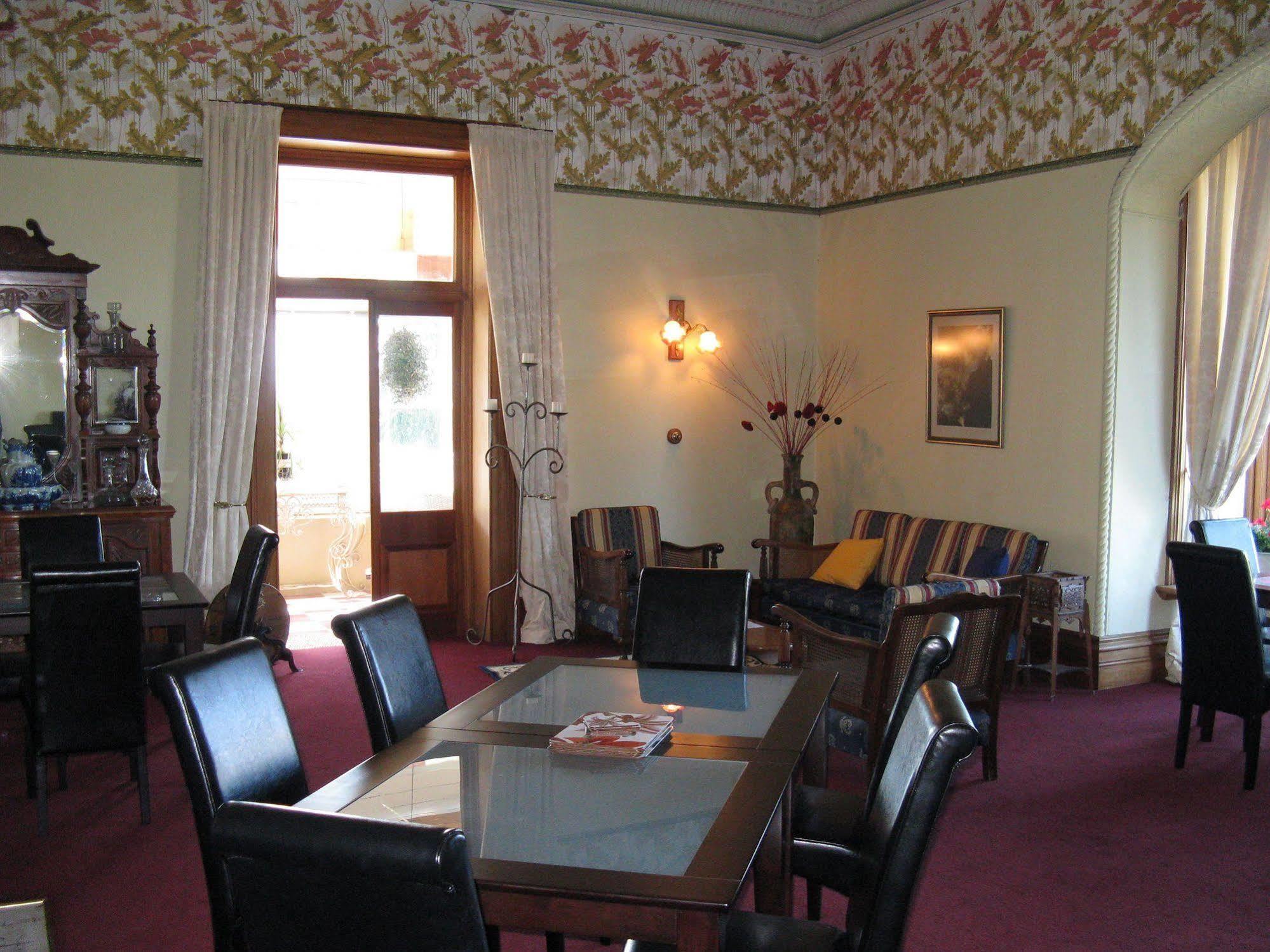 Ugbrooke Country Estate Hotel Lower Dashwood Ngoại thất bức ảnh